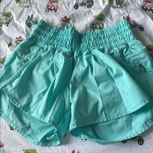 Lululemon Speed Up Women's Aqua Shorts